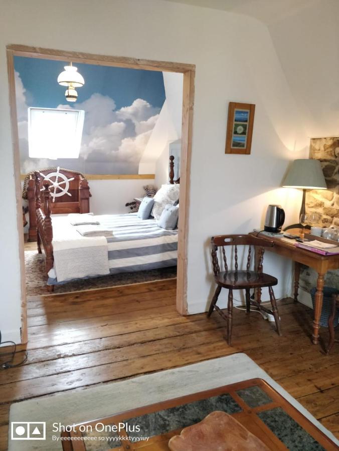 Maison Papillons Plomodiern Экстерьер фото