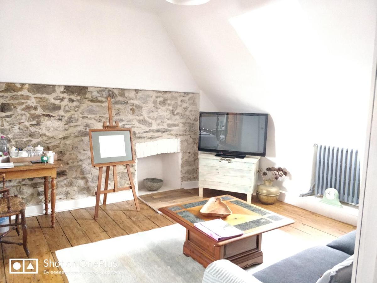 Maison Papillons Plomodiern Экстерьер фото