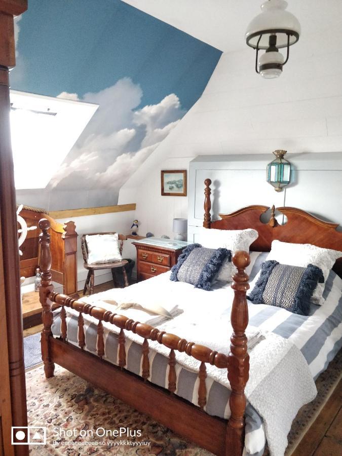 Maison Papillons Plomodiern Экстерьер фото